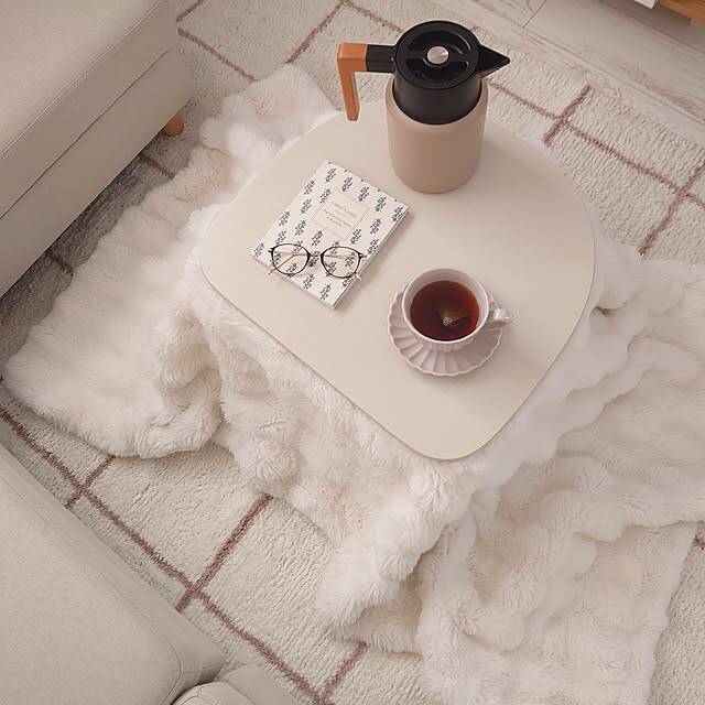 おうち時間をもっと快適に♪寒い季節もほっこりとあたたかく過ごせるこたつのある部屋10選