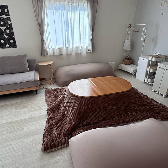 おうち時間をもっと快適に♪寒い季節もほっこりとあたたかく過ごせるこたつのある部屋10選