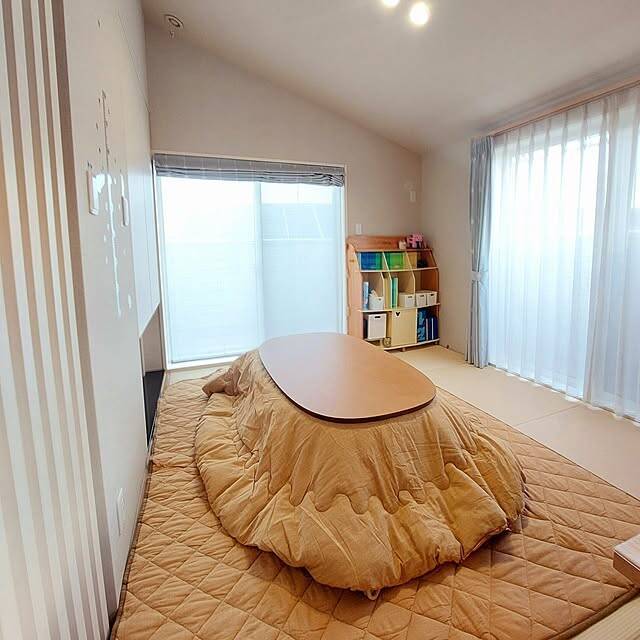 おうち時間をもっと快適に♪寒い季節もほっこりとあたたかく過ごせるこたつのある部屋10選