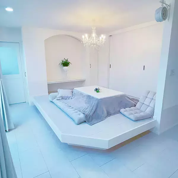 「おうち時間をもっと快適に♪寒い季節もほっこりとあたたかく過ごせるこたつのある部屋10選」の画像