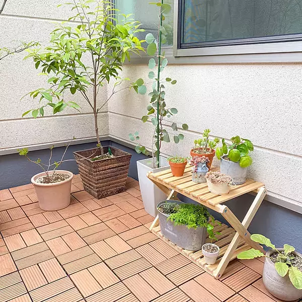 「シンプルで取り入れやすい。コーナンのラックを使って見栄えも使いやすさもばっちりな収納を」の画像