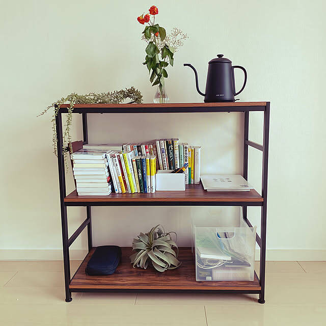 シンプルで取り入れやすい。コーナンのラックを使って見栄えも使いやすさもばっちりな収納を