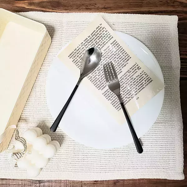 「季節やシーンに合わせて使いたくなる♪セリアでおすすめのカトラリー6選」の画像