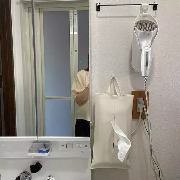 「吊り下げ収納でお部屋を片付け☆取り入れたい100均グッズ」の画像