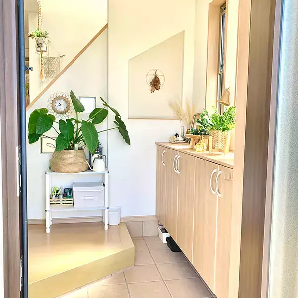 「IKEAのアイテムで叶える☆生活感を感じさせない玄関インテリア」の画像