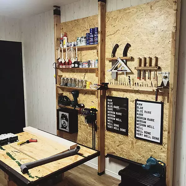 「スッキリ収納させて使い勝手もアップ♪DIYで作る工具収納スペース」の画像
