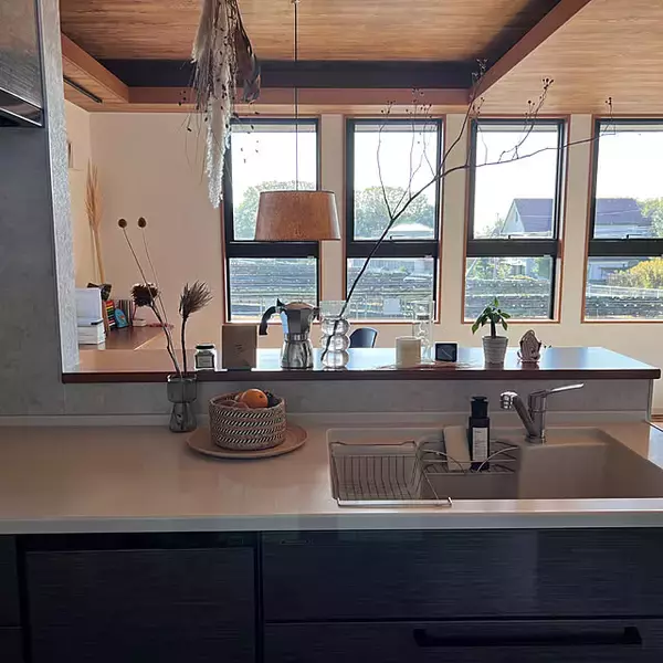 「「プライバシーを守りながら豊かな借景も取り入れた、心満たされる住まい」 by pokowheeさん」の画像