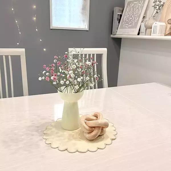 「【みんなが選んだ！】買ってよかった♪「3COINSのフラワーベース」5選」の画像