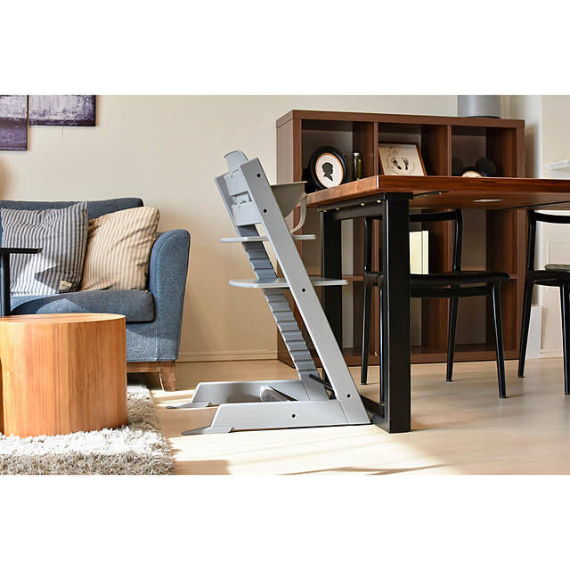 赤ちゃんから大人まで使える！共に成長するストッケのハイチェア、トリップトラップのある暮らし