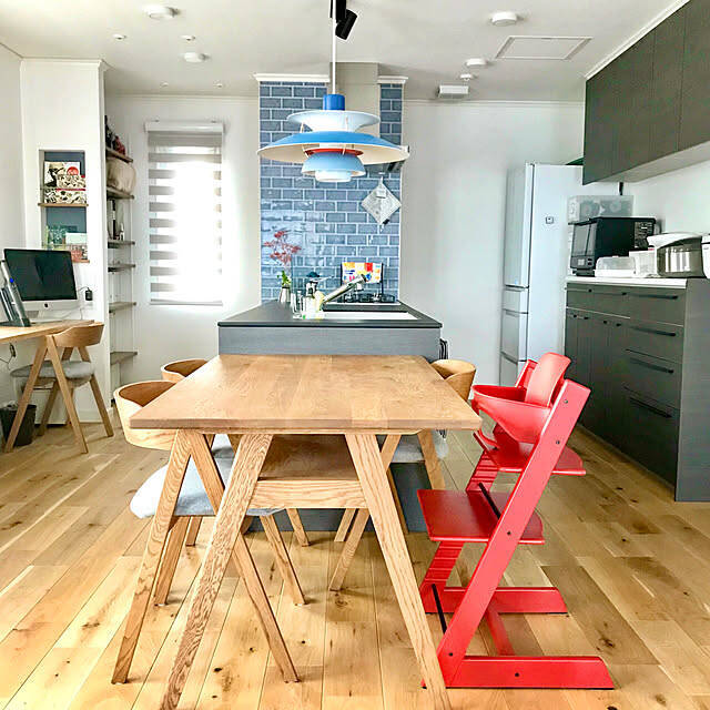 赤ちゃんから大人まで使える！共に成長するストッケのハイチェア、トリップトラップのある暮らし