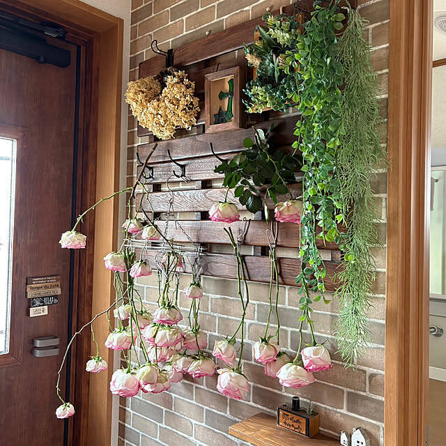 収納もインテリアも自由にデザイン♪手に入れやすく加工もしやすい、すのこを活用したDIY実例