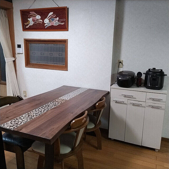 ナチュラル・モダン・北欧も♪理想のお部屋を叶えるダイニングテーブル10選