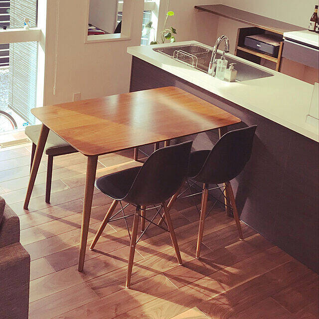 ナチュラル・モダン・北欧も♪理想のお部屋を叶えるダイニングテーブル10選