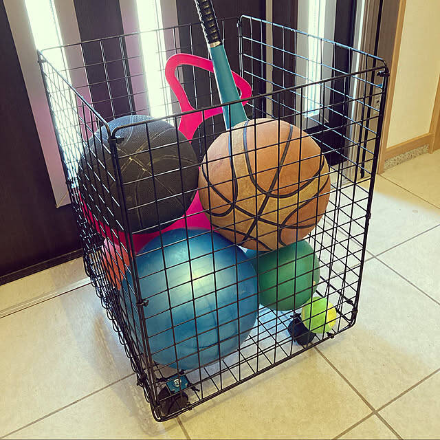 スムーズに動かせるひと工夫で使いやすさアップ！100均のキャスターを活用した収納アイデア6選