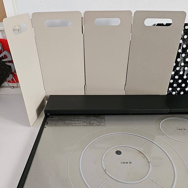【みんなが選んだ！】お値段以上の仕事をしてくれる！3COINSのコンロ周りで使えるアイテム5選