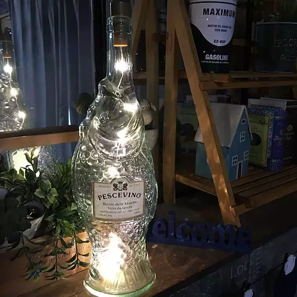 「捨てるのはもったいない！お部屋に彩りを与える空き瓶リメイクアイデア」の画像