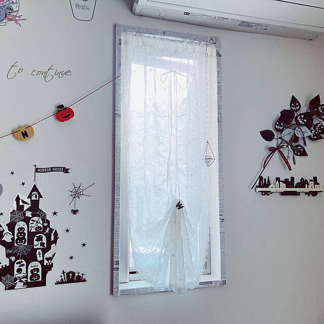 光と風をやさしく取り込む♡レースカーテンを効果的に使った魅力的なお部屋