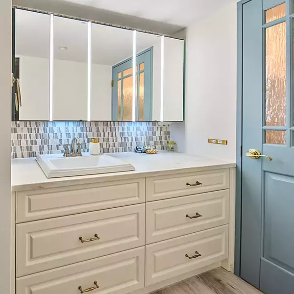 「優雅に過ごすおうち時間♡さまざまなテイストで楽しめるフレンチスタイルのお部屋6選」の画像