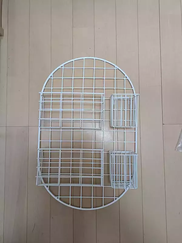 「「見た目もスッキリ、ワイヤーネットでつくるバス用品収納」 by Shion+さん」の画像
