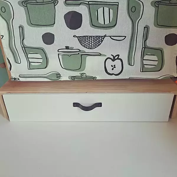 「「引き出し風でスッキリ♪収納目隠しDIY」 by sakura_3さん」の画像