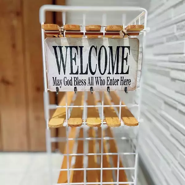 「「誰でもつくれる！ワイヤーネット×すのこの便利棚」 by so.yuさん」の画像