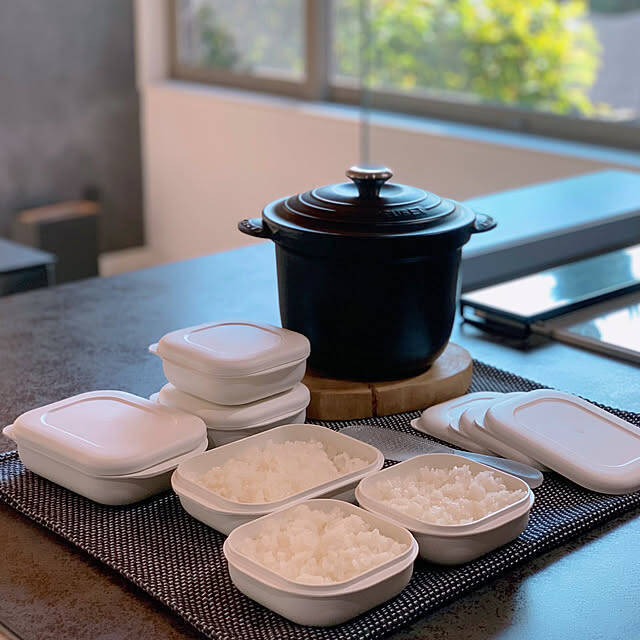 【みんなが選んだ！】ごちゃつかない＆美味しさ長持ち！冷凍庫収納アイテム4選