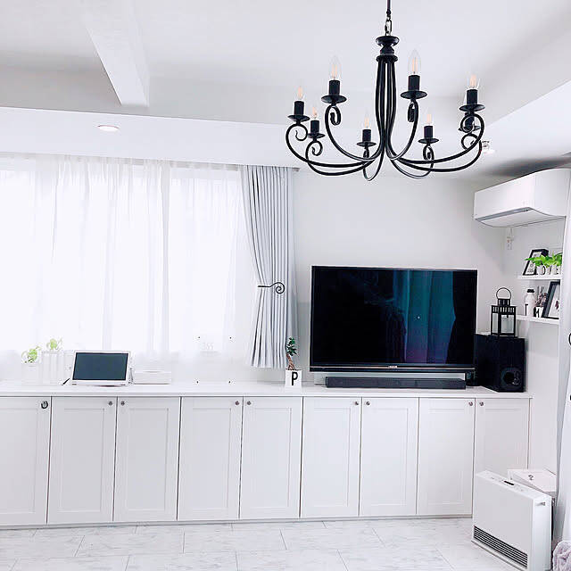 テレビ周りがすっきり見える！配線もごちゃつかないレコーダーの置き方アイデア集