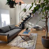 「屋内でも大活躍！アウトドア家具を取り入れたインテリアのアイデア」の画像2