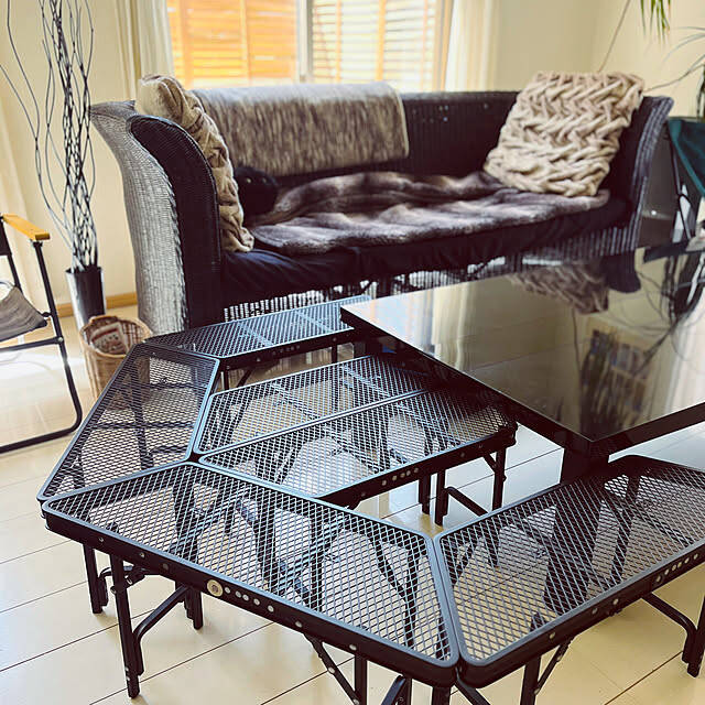 屋内でも大活躍！アウトドア家具を取り入れたインテリアのアイデア