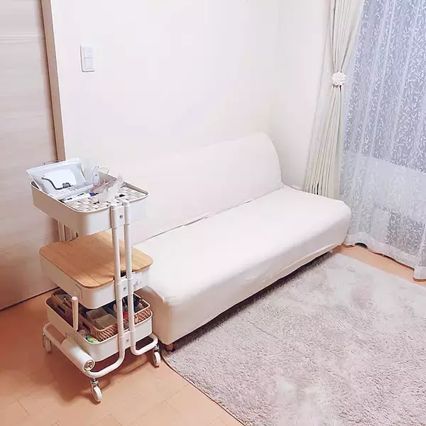 「収納にはもちろん、作業台や水切りかご代わりにも！IKEAのRASKOG活用アイデア10選」の画像