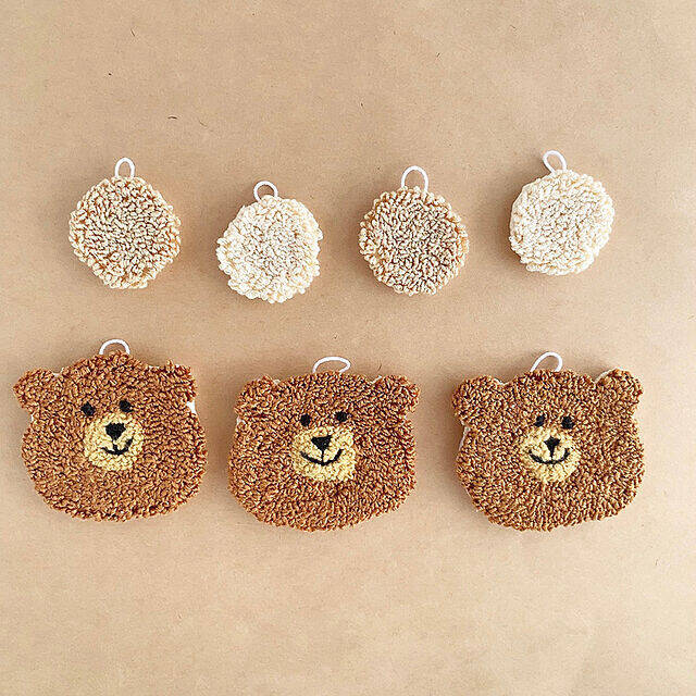 絵を描くように刺繍が楽しめる♪パンチニードルで作るインテリアアイテム