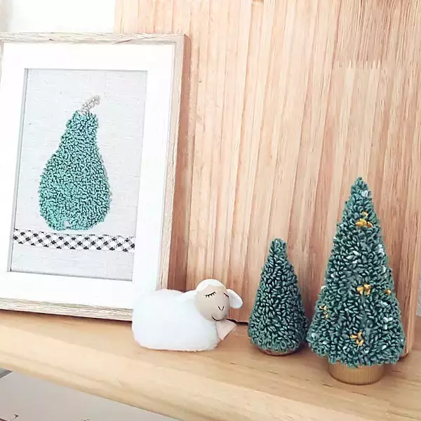 「絵を描くように刺繍が楽しめる♪パンチニードルで作るインテリアアイテム」の画像