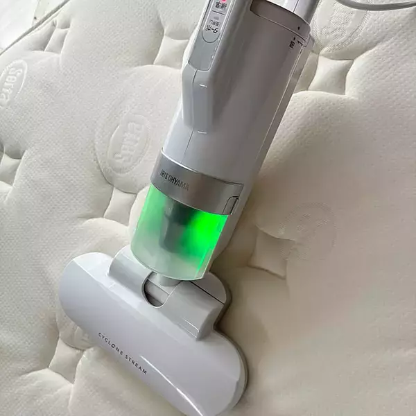 「清潔に保って心地よく眠れる環境に♪寝室の掃除と寝具のお手入れ方法7選」の画像