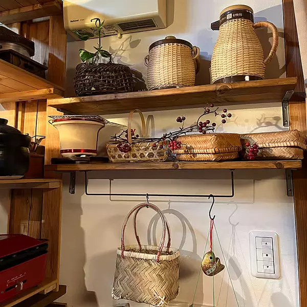 「レトロな空間を現代で楽しむ。温かみと懐かしさを感じる、古民家風インテリアの実例6選」の画像