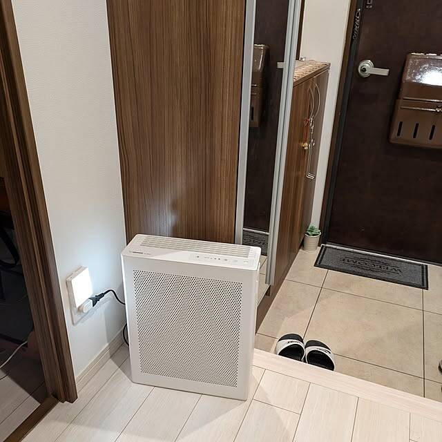 ミニマルな生活を実現！見た目と機能性を兼ね備えたコンパクトな家電や家具