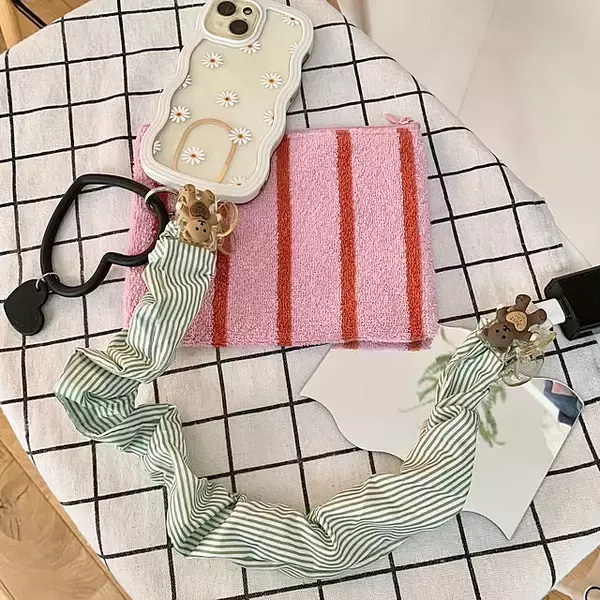 「暮らしに好きを増やす♡100均アイテムで楽しむ簡単DIYのアイデア」の画像