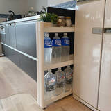 「在庫管理しやすくて移動がラクチン、お部屋もすっきり！みんなのペットボトル収納アイデア」の画像2