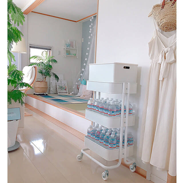 在庫管理しやすくて移動がラクチン、お部屋もすっきり！みんなのペットボトル収納アイデア