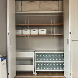 「在庫管理しやすくて移動がラクチン、お部屋もすっきり！みんなのペットボトル収納アイデア」の画像7