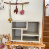 「【みんなが選んだ！】インテリアを格上げ♪3COINSのディスプレイラック4選」の画像4