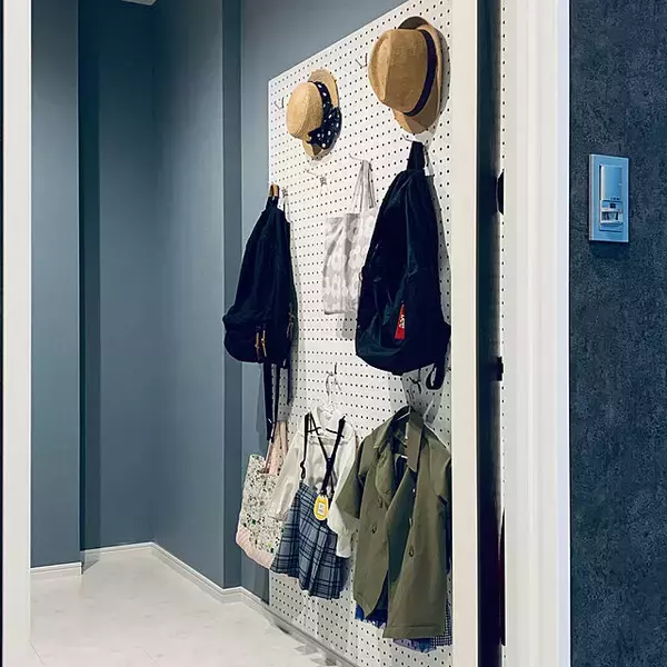 「日常づかいのバッグはどこに置く？RoomClipユーザーさんの置き場所をご紹介」の画像