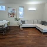 「少ない物でも豊かに暮らしたい方必見！居心地のよいミニマルインテリア実例をご紹介」の画像2