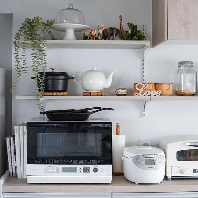 お部屋にこなれ感をプラス。ユーザーさんの実例からIKEAのフェイクグリーンをサイズ別にご紹介