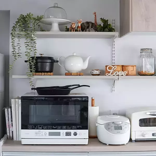 「お部屋にこなれ感をプラス。ユーザーさんの実例からIKEAのフェイクグリーンをサイズ別にご紹介」の画像