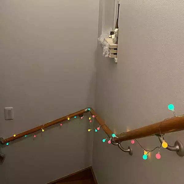 「お部屋の雰囲気をワンランクUP♪インテリアにプラスしたい100均のライト6選」の画像