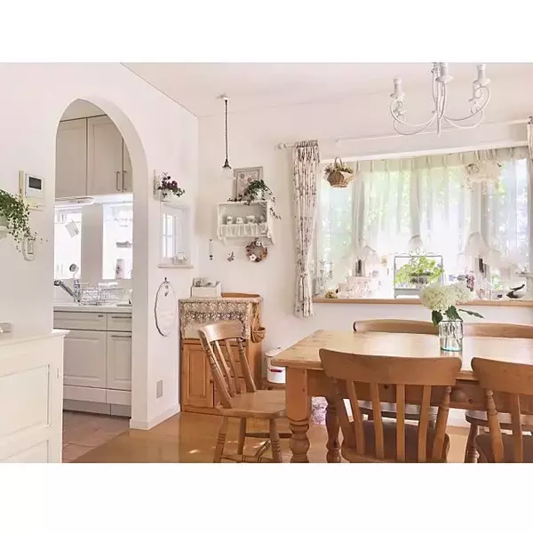 「まるで映画の中を生きているかのように。ヨーロピアンスタイルのお家」の画像