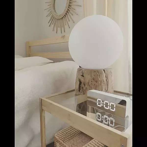 「スタイリッシュで機能も豊富な時計♪テラスLEDミラークロック L」の画像