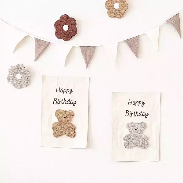 「道具は4つでOK！毛糸が作り出すモコモコデザインが魅力のパンチニードル」の画像