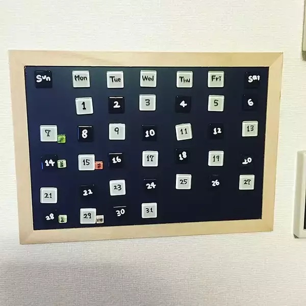 「華やかで美しい作品を作りたい方はダイソーへ！ガラスタイルを使ったDIYアイデア集」の画像