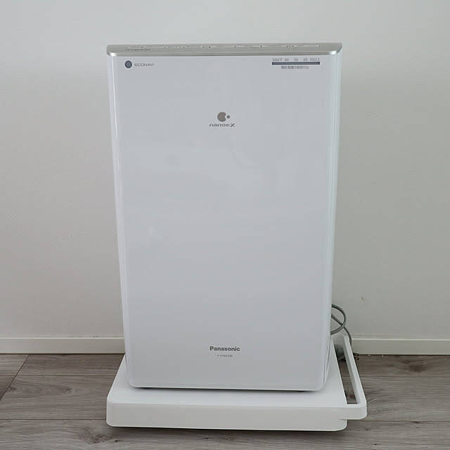 移動ラクラクで掃除もしやすい♪キャスター台＆台車の活用アイディア